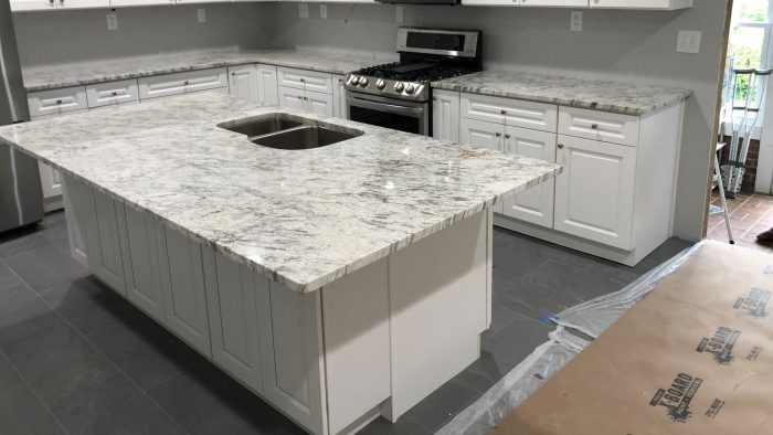 River White Granite Mykitchenworktop   River White Granite Kitchen Countertops And Island Scaled 1 B04c5140 59ce 11ed Ab0e Dfa3314f58cb 700x394 